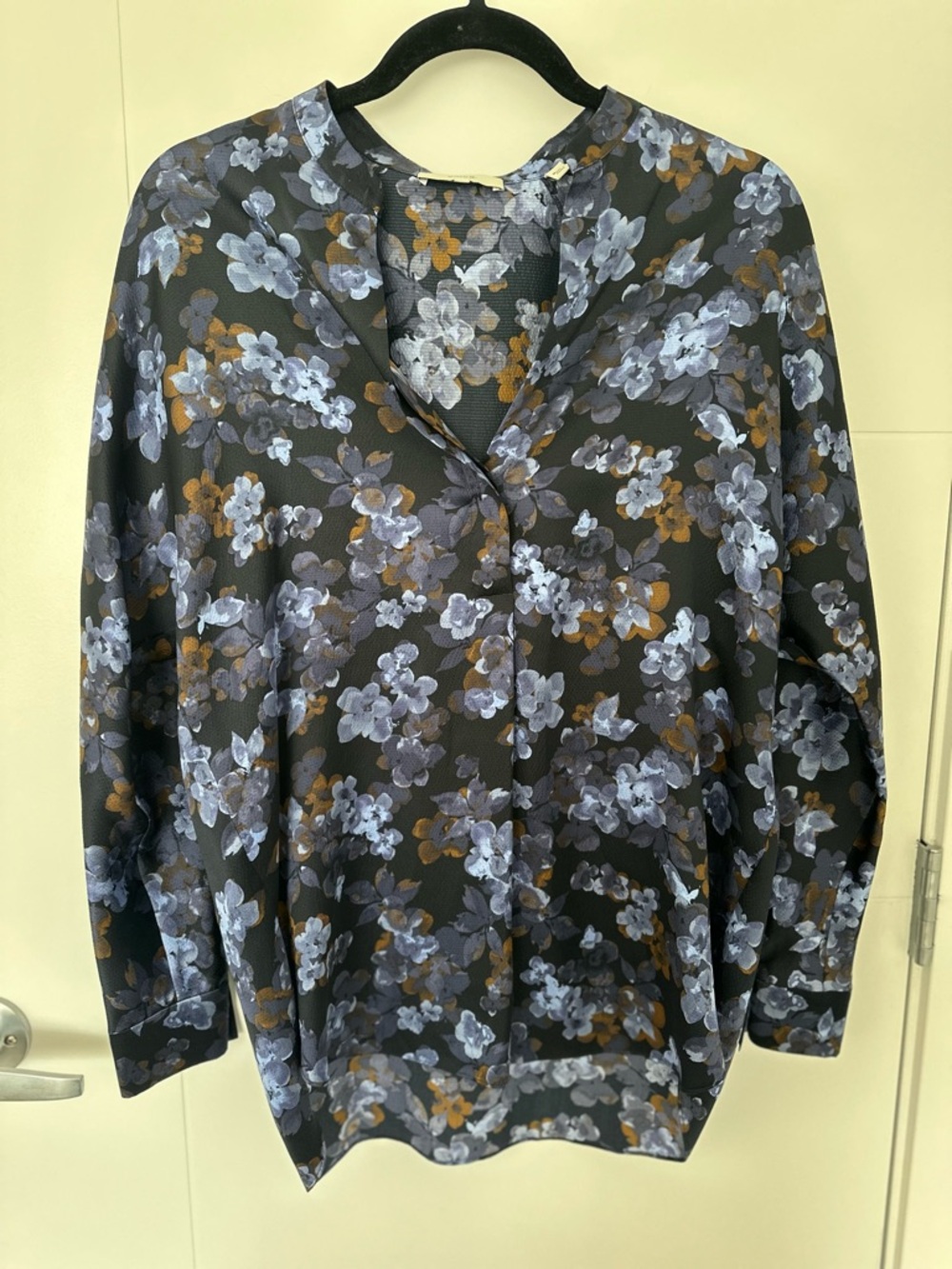 VINCE Blue Plumeria Print Silk Blouse XS
